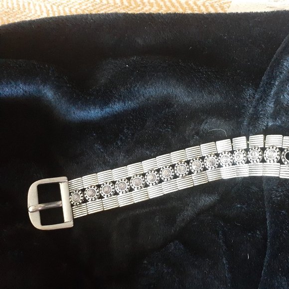 BRACELET: Gorgeous, Sparkling, Unique - Picture 5 of 6